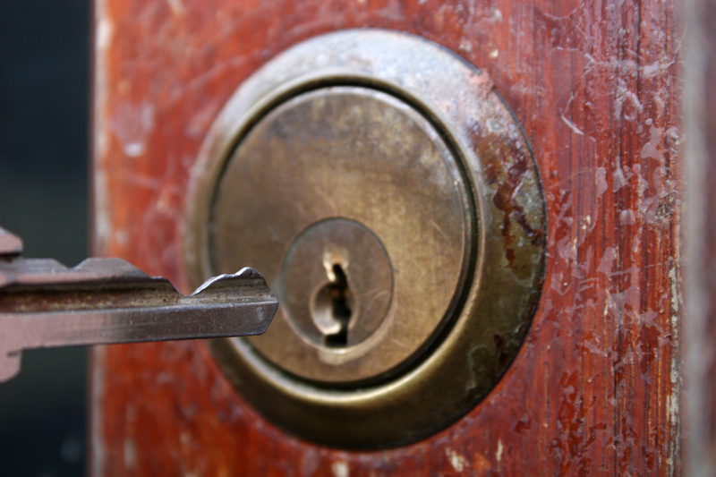 Key and door lock