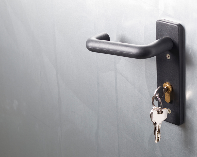 A door handle with lock and keys